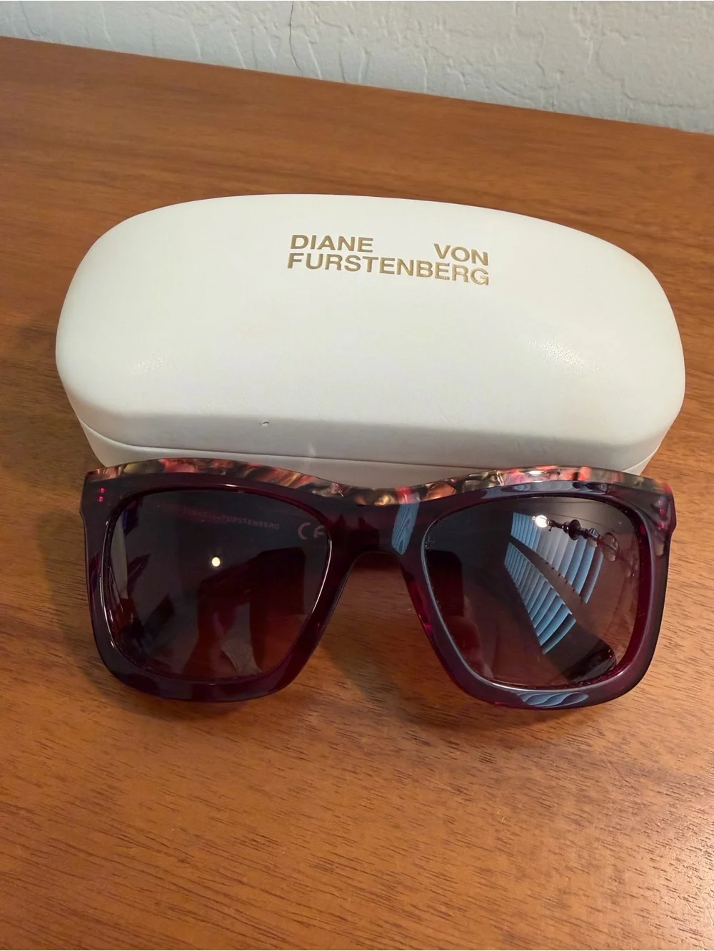 Diane Von Furstenberg Burgundy Tortoiseshell Square Sunglasses DVF615S
